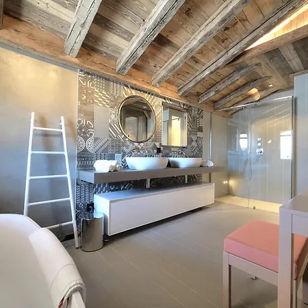 Apartment De Charme A La Cassa Michele A